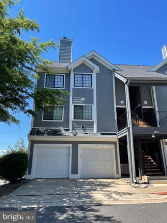 $2,800 | 6008 Ellesmere Court, Unit F, Alexandria, VA 22315