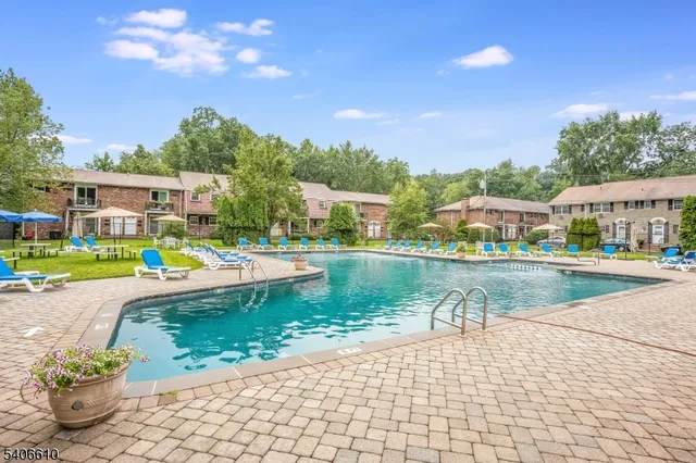 $2,450 | 320 South Street, Unit 12, Morristown, NJ 07960