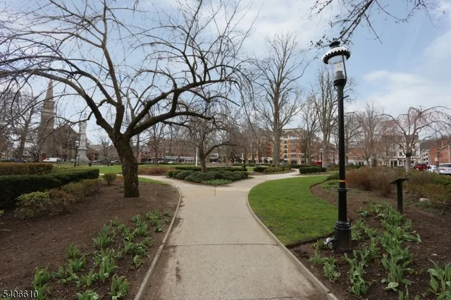 $2,450 | 320 South Street, Unit 12, Morristown, NJ 07960