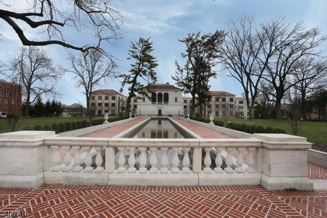 $2,450 | 320 South Street, Unit 12, Morristown, NJ 07960