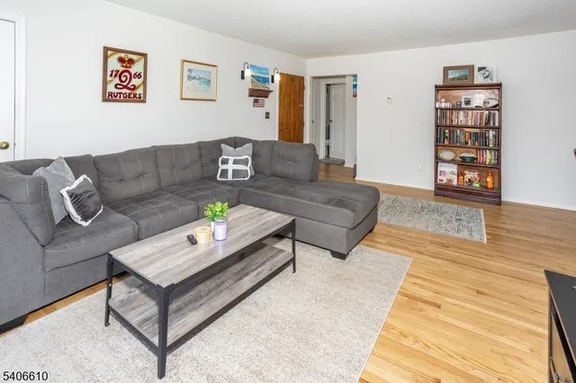 $2,450 | 320 South Street, Unit 12, Morristown, NJ 07960