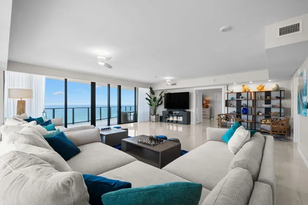 $7,000,000 | 730 North Ocean Boulevard, Unit 17011703, Pompano Beach, FL 33062
