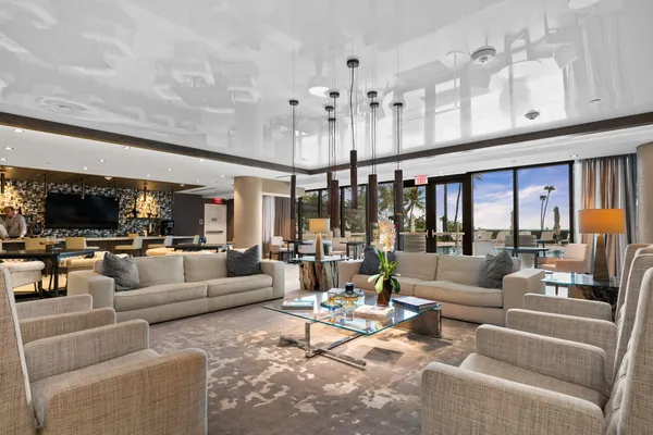 $7,000,000 | 730 North Ocean Boulevard, Unit 17011703, Pompano Beach, FL 33062