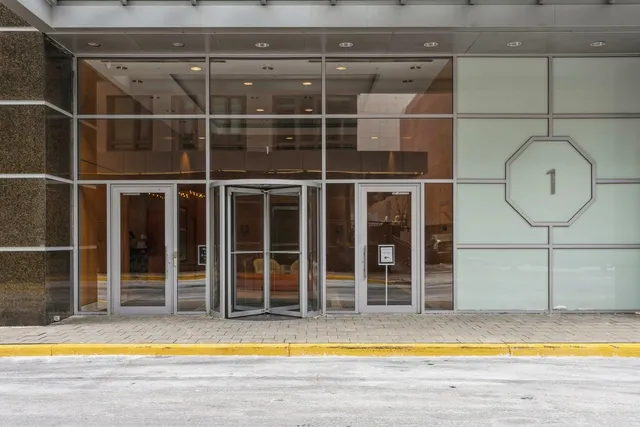 $3,300 | 1 Shore Lane, Unit 1006, Jersey City, NJ 07310