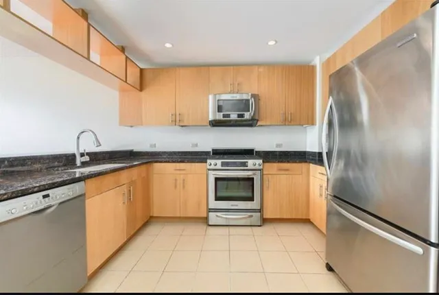 $3,300 | 1 Shore Lane, Unit 1006, Jersey City, NJ 07310