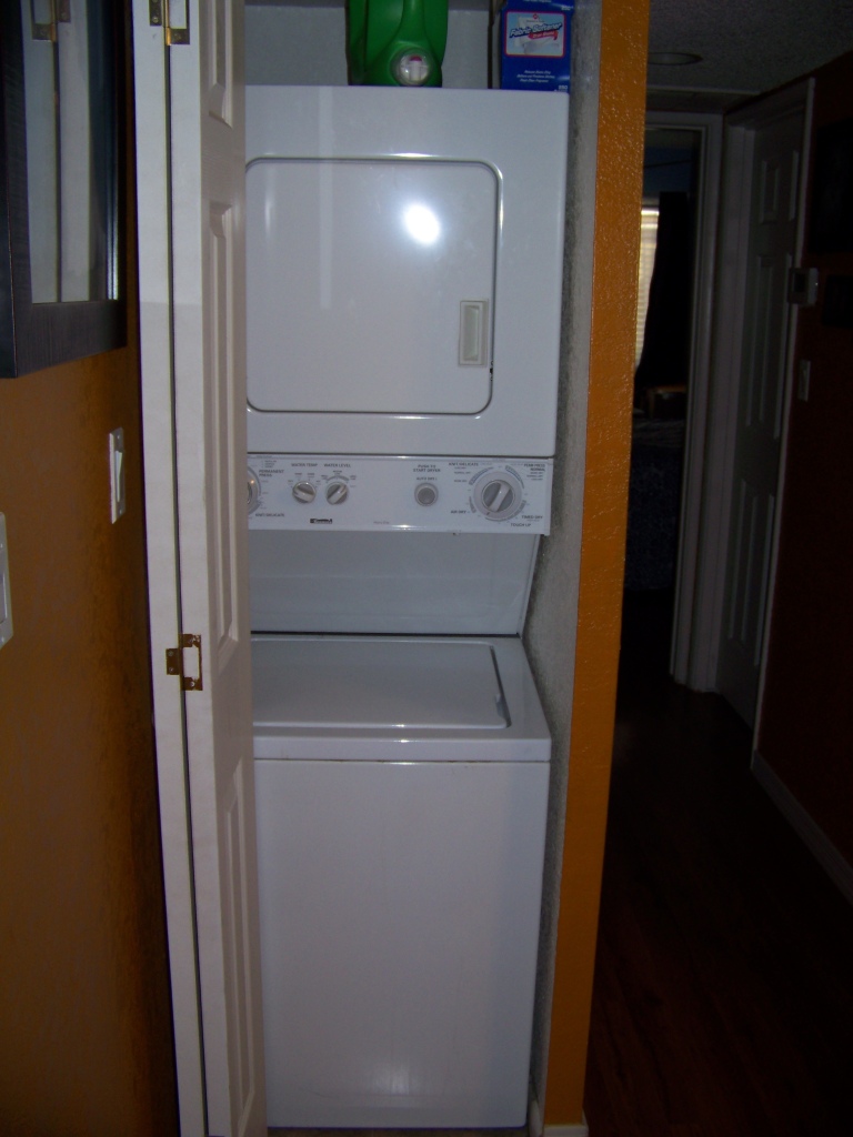 3402 North 32nd Street, Unit 102 Phoenix, AZ 85018 - Photo 23 of 24 INSIDE LAUNDRY