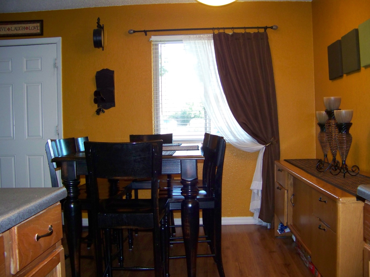 3402 North 32nd Street, Unit 102 Phoenix, AZ 85018 - Photo 6 of 24 DINING ROOM