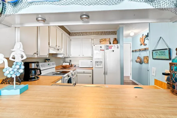 $299,900 | 4315 South Ocean Boulevard, Unit 337, North Myrtle Beach, SC 29582