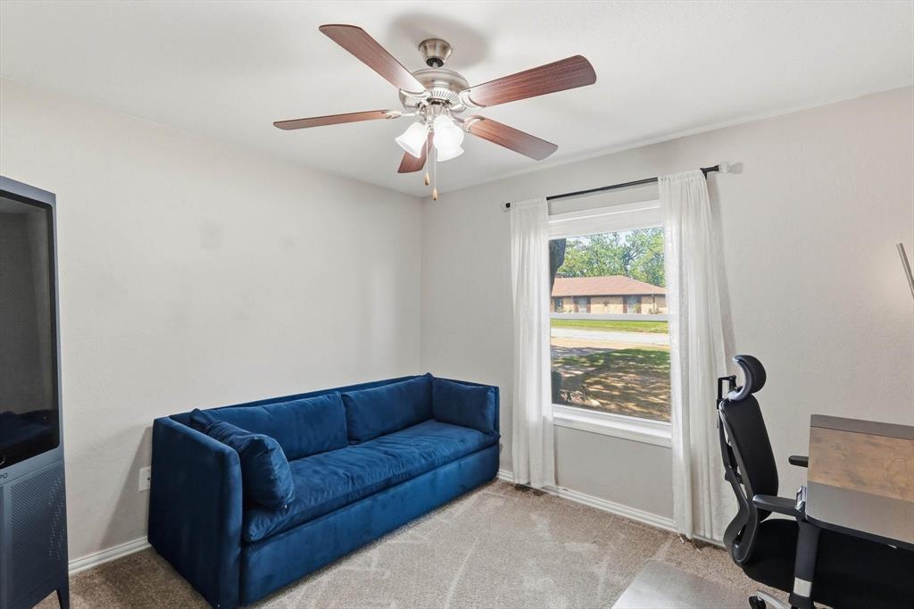 2413 Meadow View Bedford, TX 76021 - Photo 22 of 39