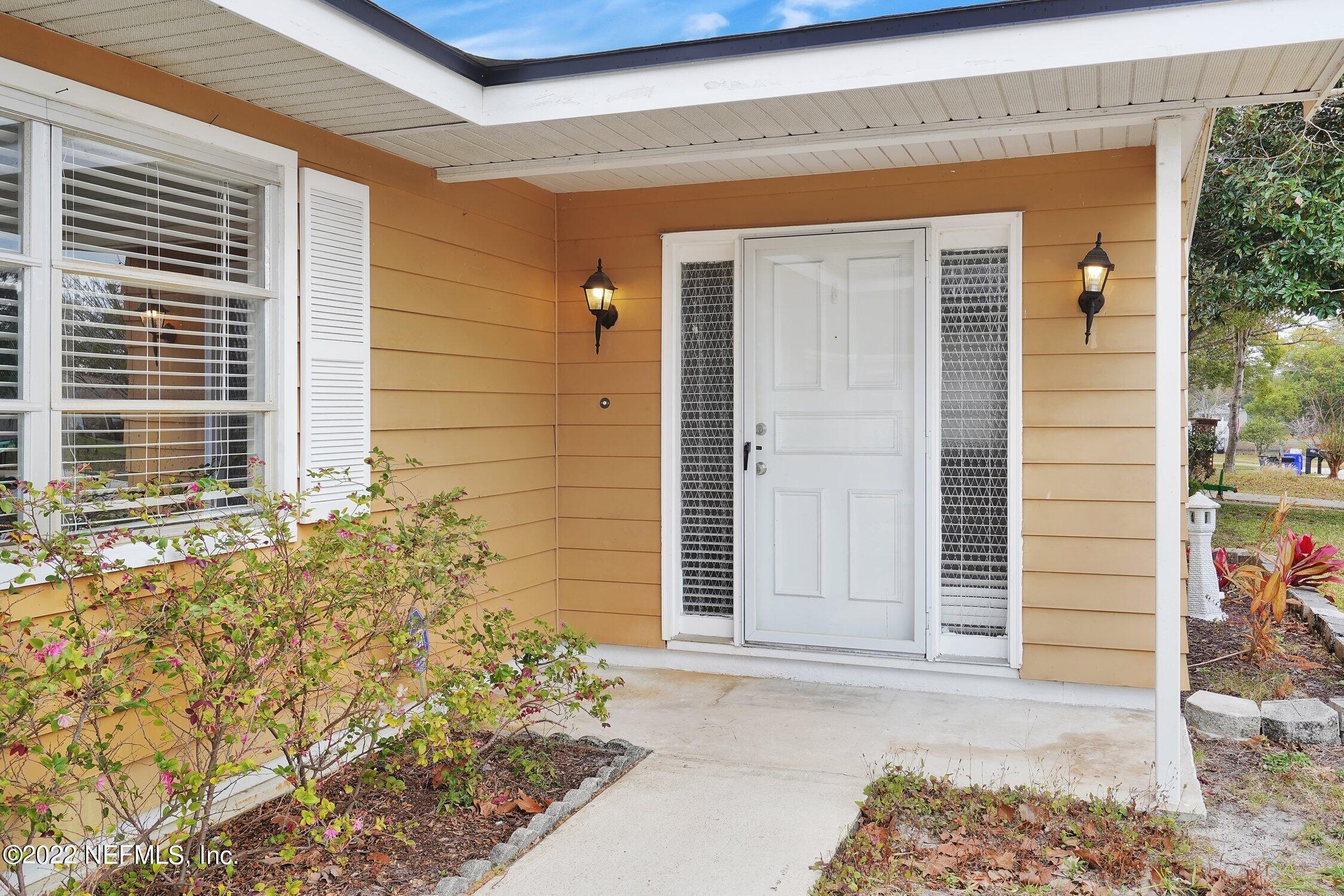 208 Baracoa Court St. Augustine, FL 32086 - Photo 4 of 32 a front view of a house