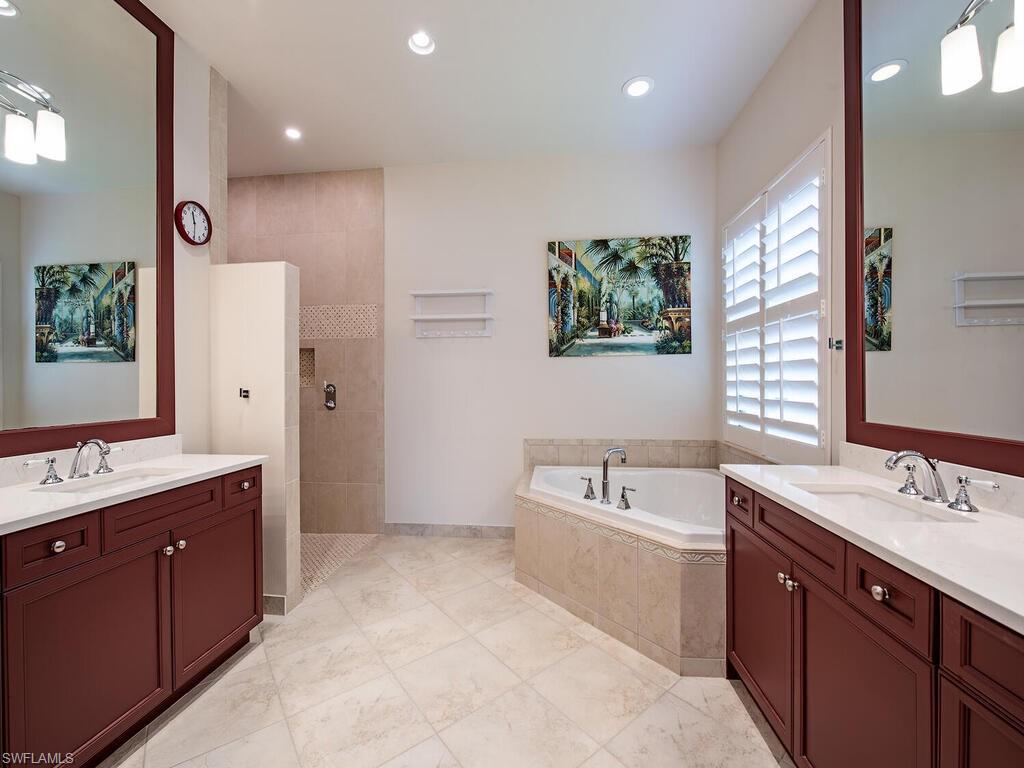 2975 Cinnamon Bay Circle Naples, FL 34119 - Photo 18 of 40