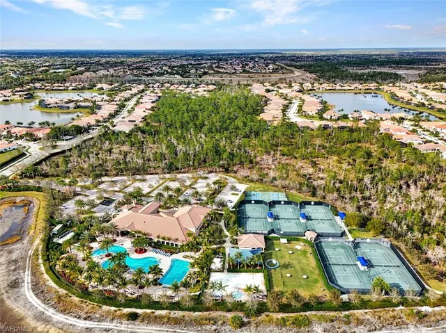 $1,425,000 | 2975 Cinnamon Bay Circle, Naples, FL 34119