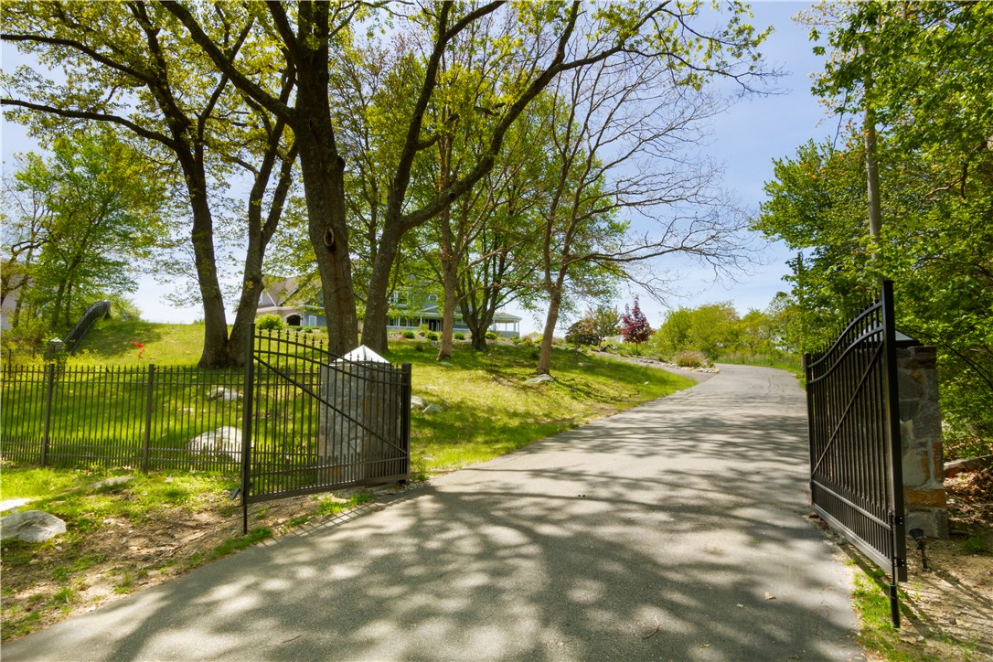 41 Happy Valley Road Westerly, RI 02891 - Photo 39 of 40 Gated Front Entrance Way