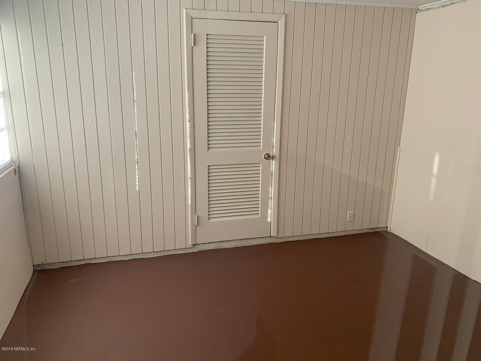 7503 Merrill Road Jacksonville, FL 32277 - Photo 11 of 23 Florida room