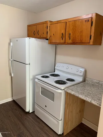 $1,200 | 7503 Merrill Road, Jacksonville, FL 32277