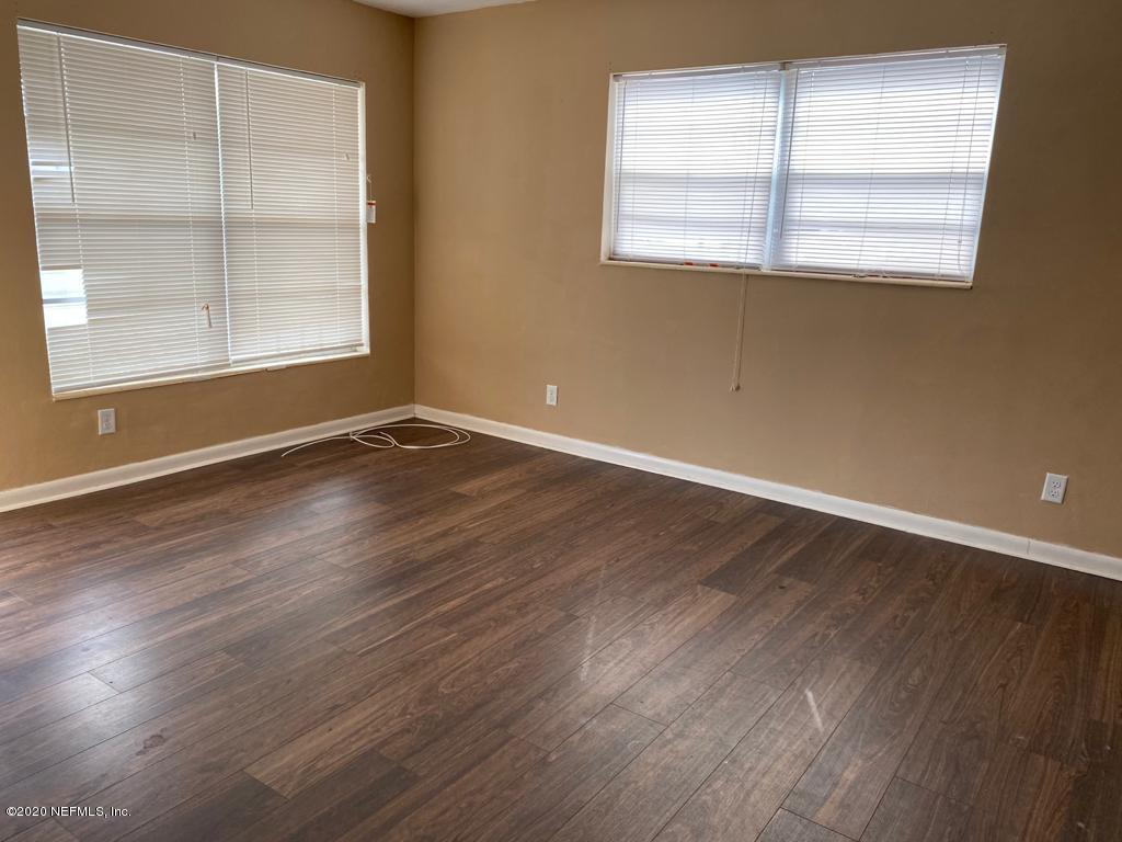 7503 Merrill Road Jacksonville, FL 32277 - Photo 18 of 23 Dining area