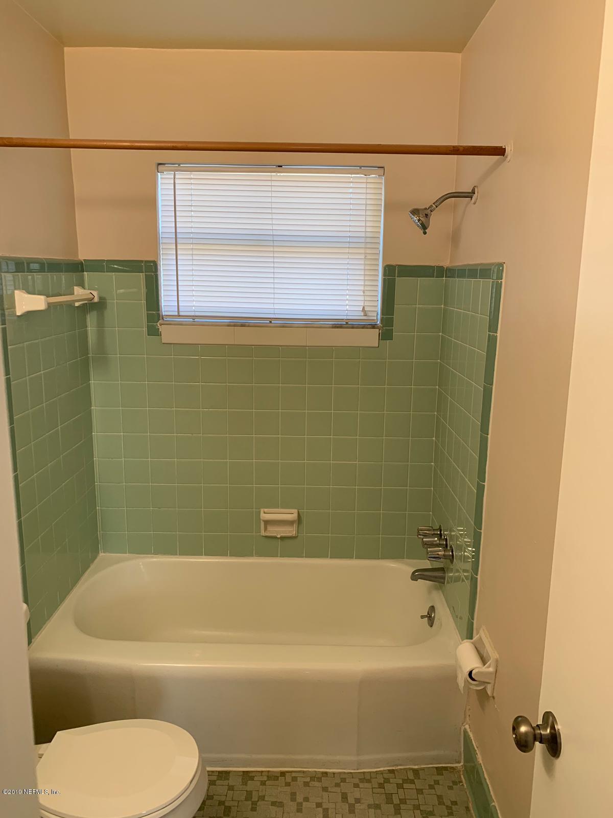 7503 Merrill Road Jacksonville, FL 32277 - Photo 8 of 23 Bathroom