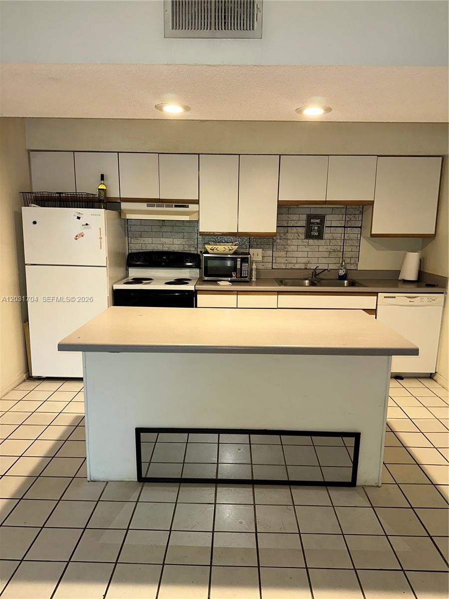 4055 West McNab Road, Unit H309 Pompano Beach, FL 33069 - Photo 4 of 16