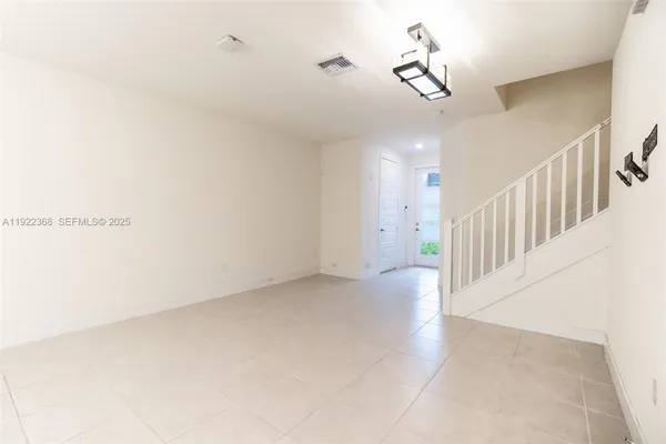 $599,999 | 15824 Northwest 91st Court, Miami Lakes, FL 33018