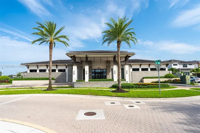 $599,999 | 15824 Northwest 91st Court, Miami Lakes, FL 33018