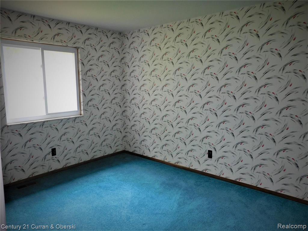 2112 Warrington Road Rochester Hills, MI 48307 - Photo 17 of 25