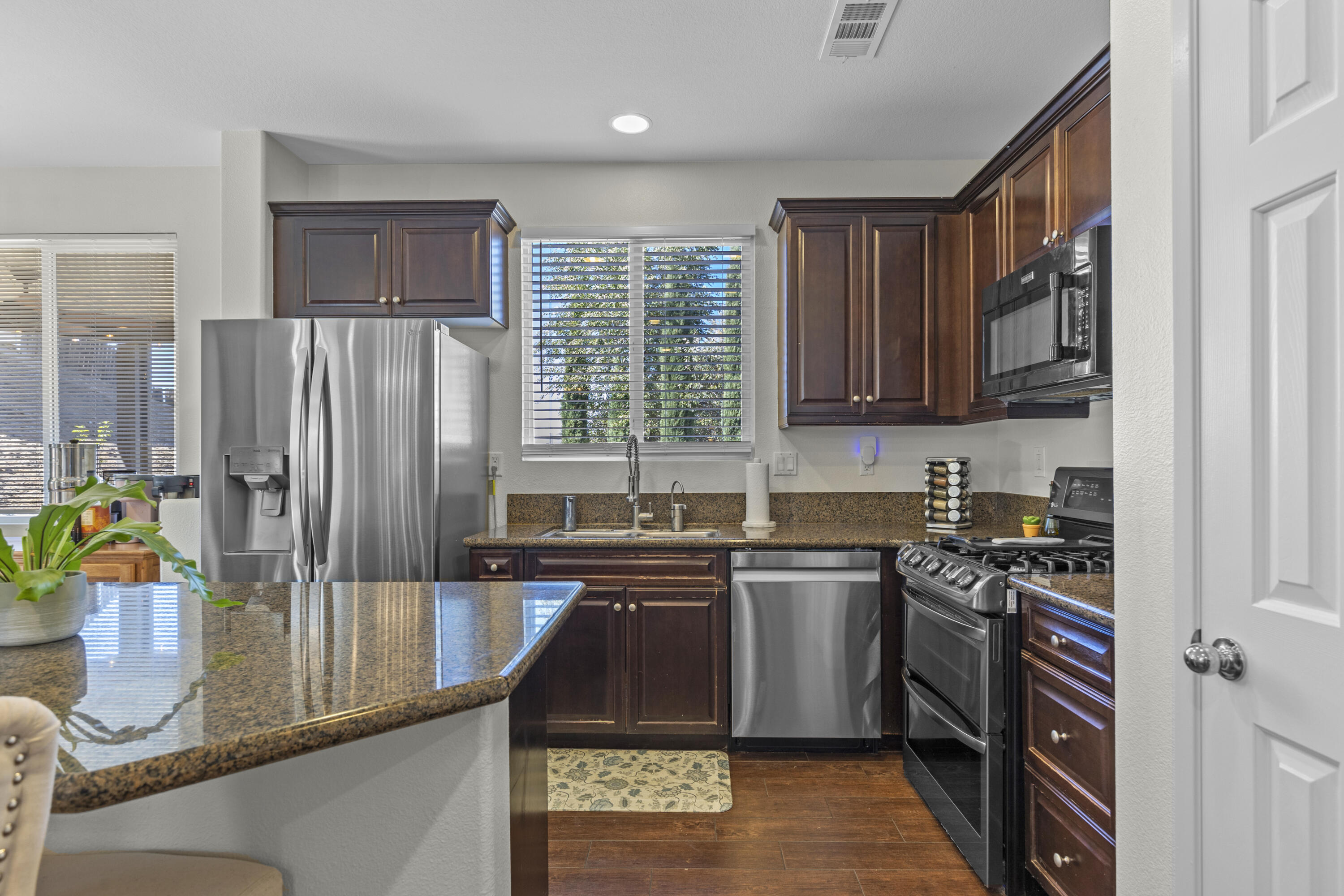 1309 Miranda Court Tehachapi, CA 93561 - Photo 13 of 29 6Y9A7188