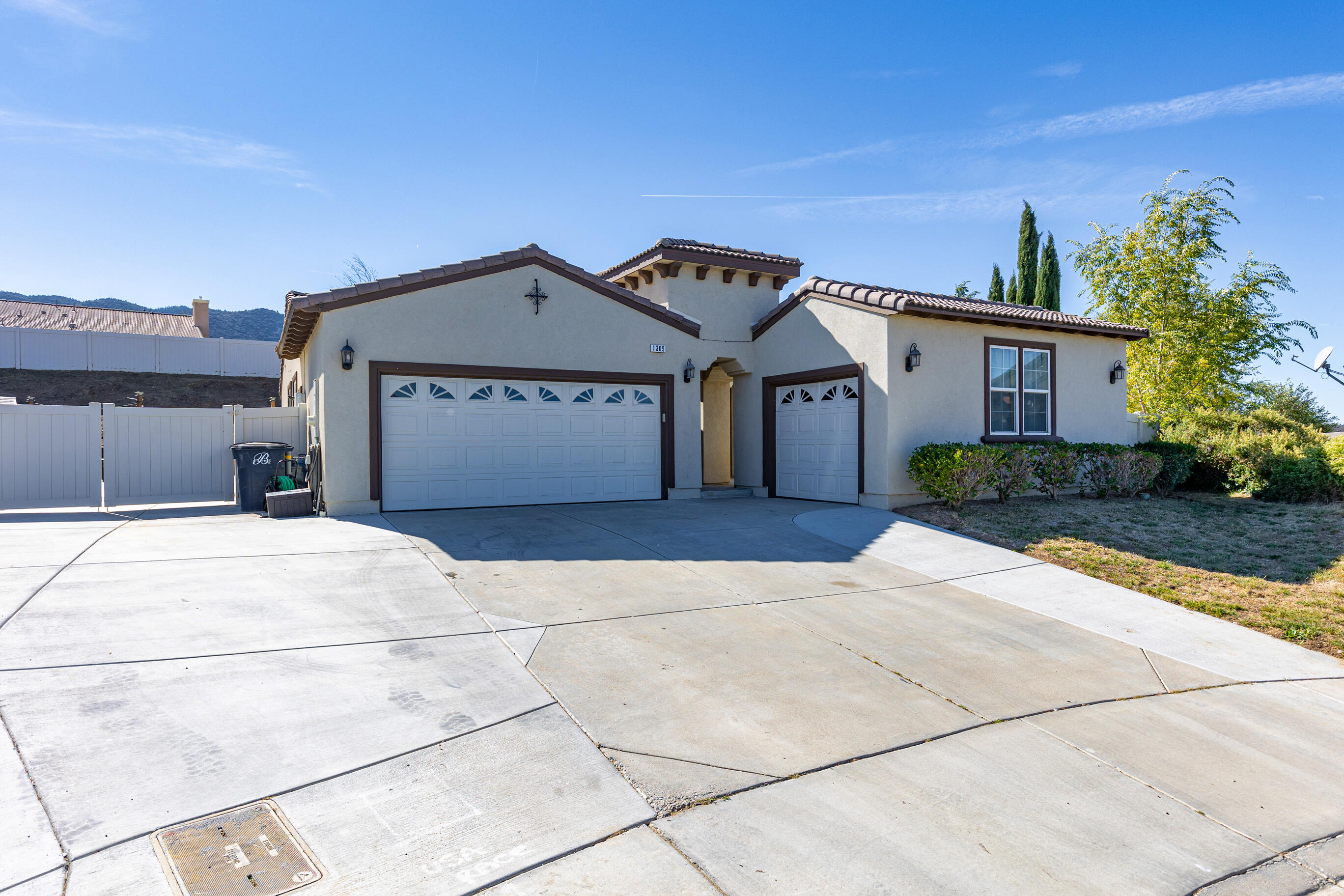 1309 Miranda Court Tehachapi, CA 93561 - Photo 4 of 29 6Y9A72354098