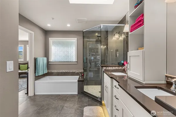 $969,000 | 591 Daniels Drive Northeast, East Wenatchee, WA 98802