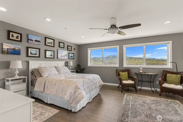 $969,000 | 591 Daniels Drive Northeast, East Wenatchee, WA 98802