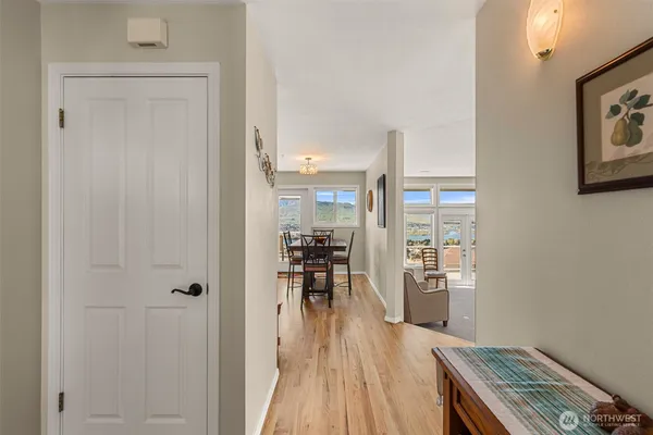 $969,000 | 591 Daniels Drive Northeast, East Wenatchee, WA 98802