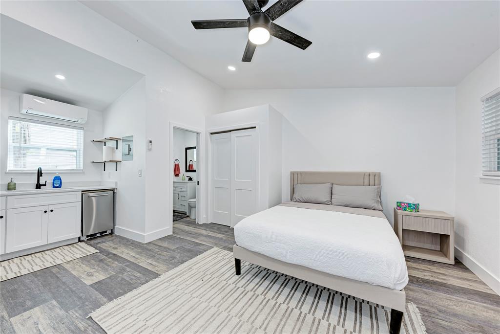 2302 Leon Street, Unit 5 Austin, TX 78705 - Photo 1 of 9