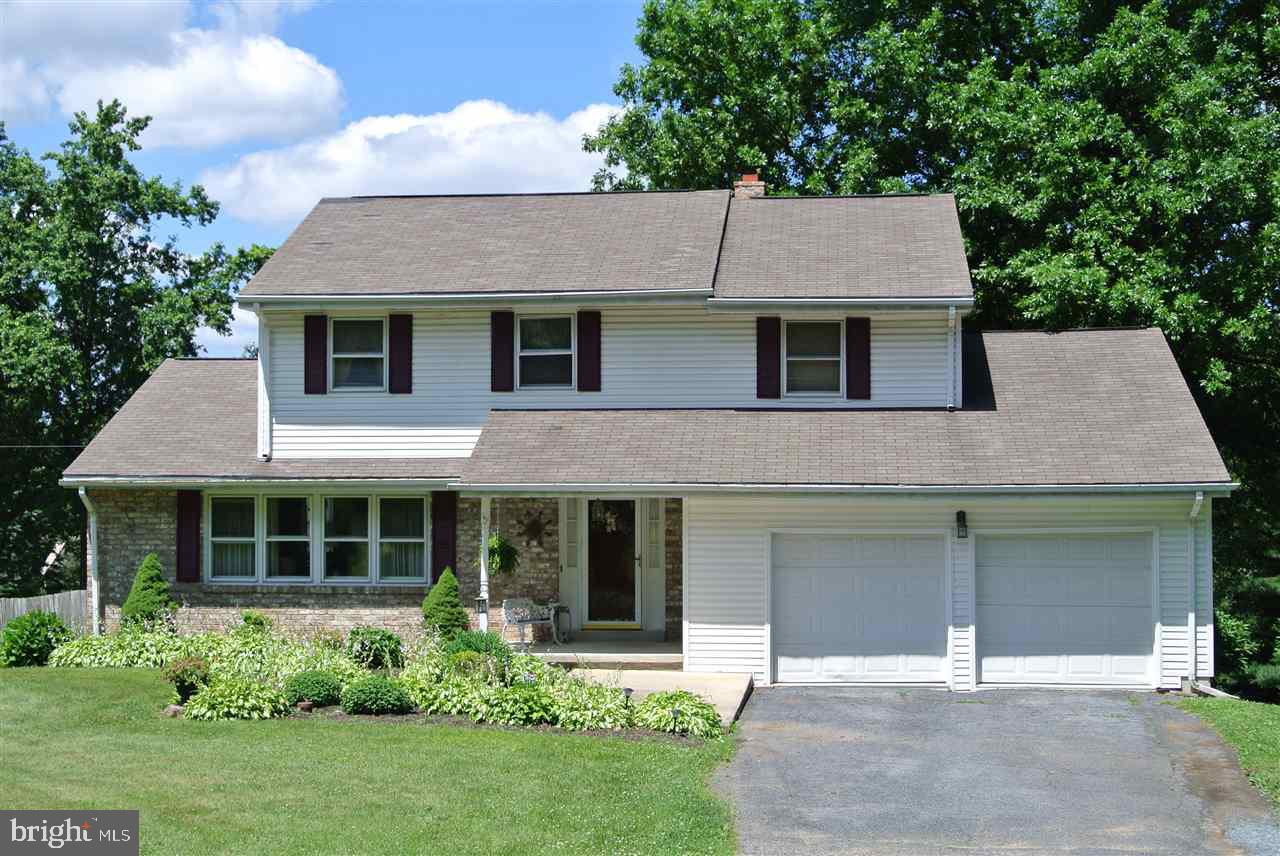 4248 Snavely Road Elizabethtown, PA 17022 - Photo 1 of 23 Gallery Image 1