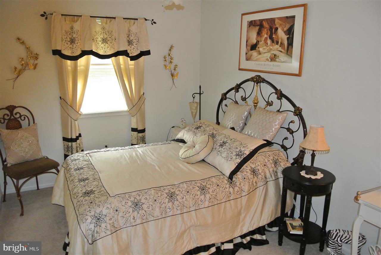 4248 Snavely Road Elizabethtown, PA 17022 - Photo 16 of 23 Gallery Image 16