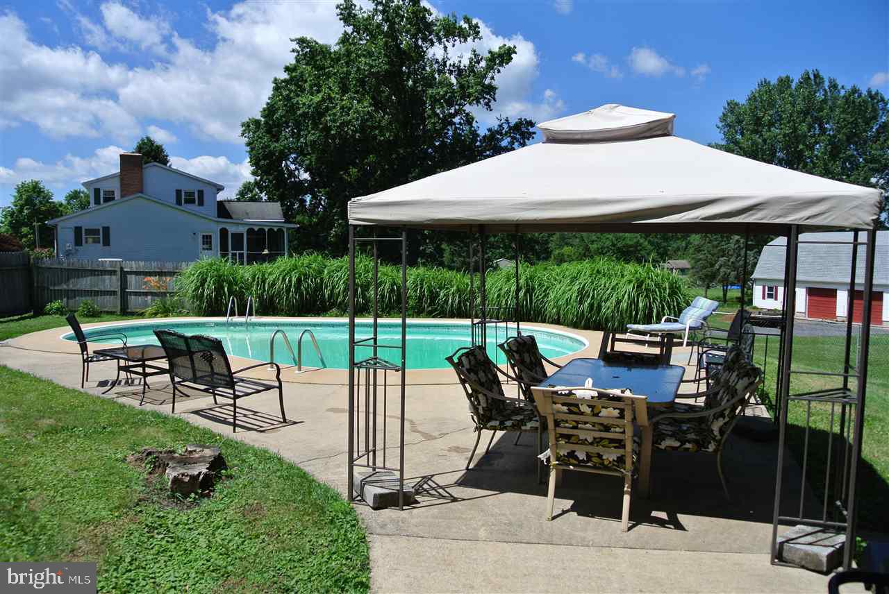 4248 Snavely Road Elizabethtown, PA 17022 - Photo 21 of 23 Gallery Image 21