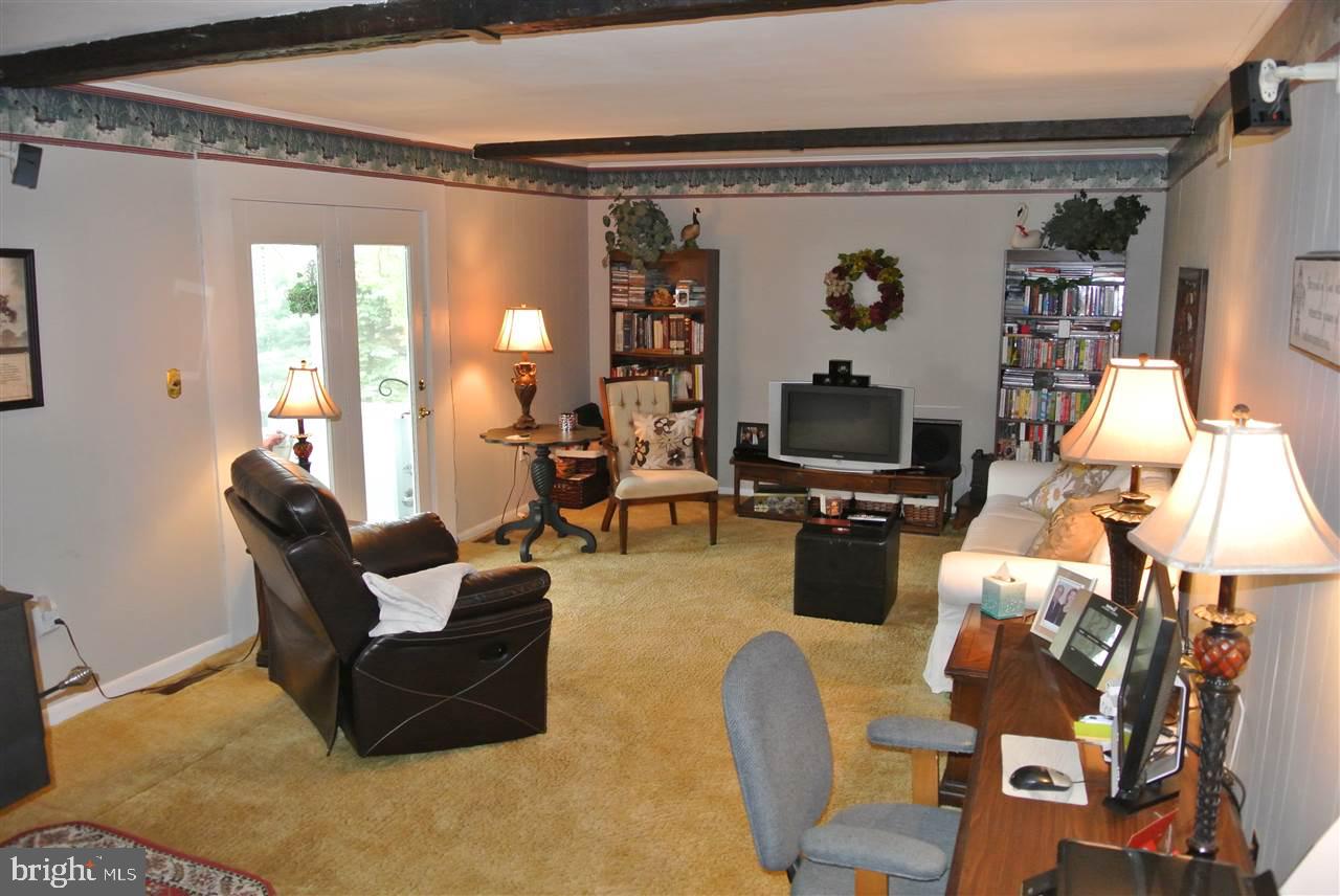 4248 Snavely Road Elizabethtown, PA 17022 - Photo 7 of 23 Gallery Image 7