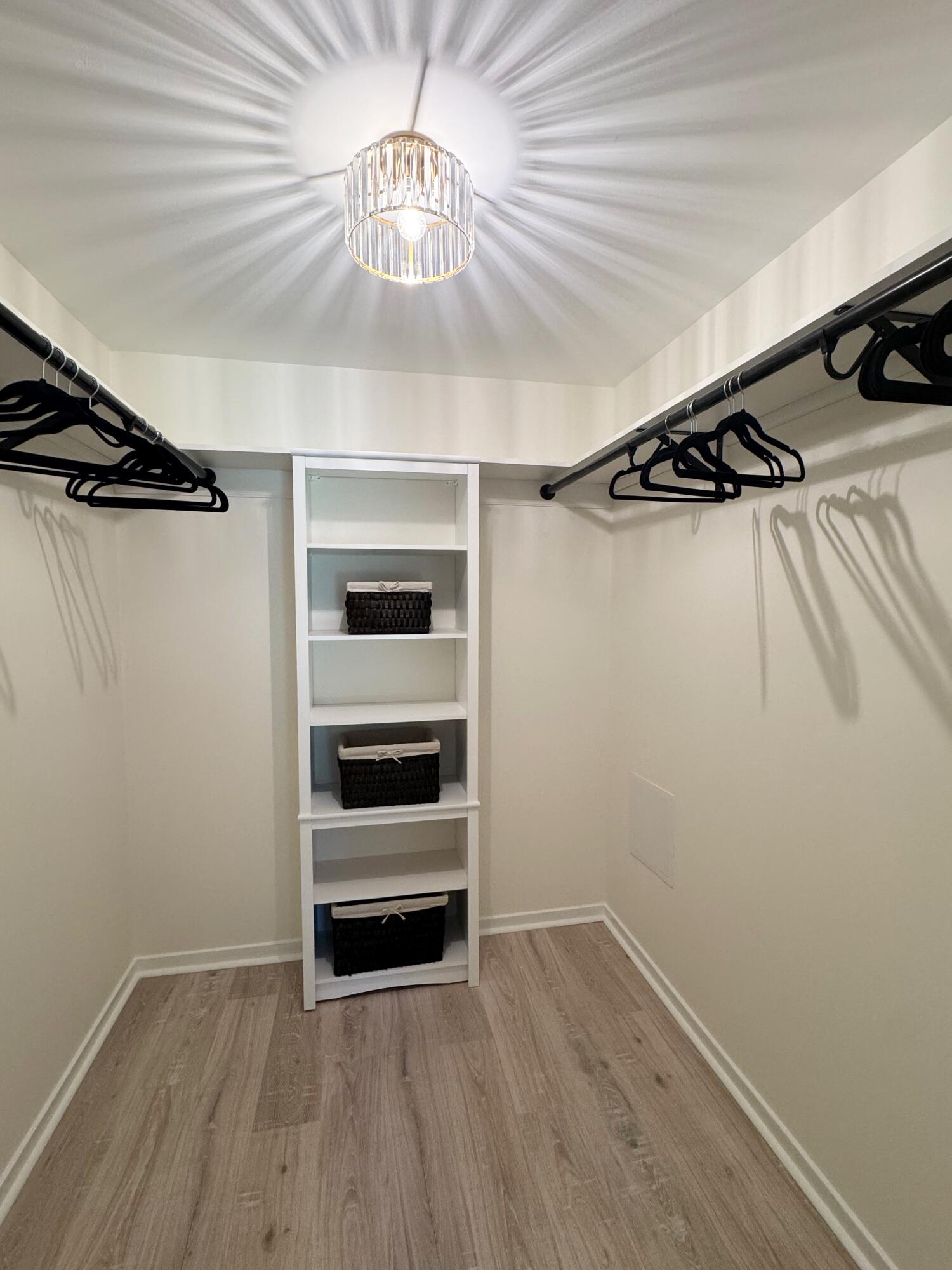 2010 Armory Drive Mount Pleasant, SC 29466 - Photo 11 of 24 IMG_2179