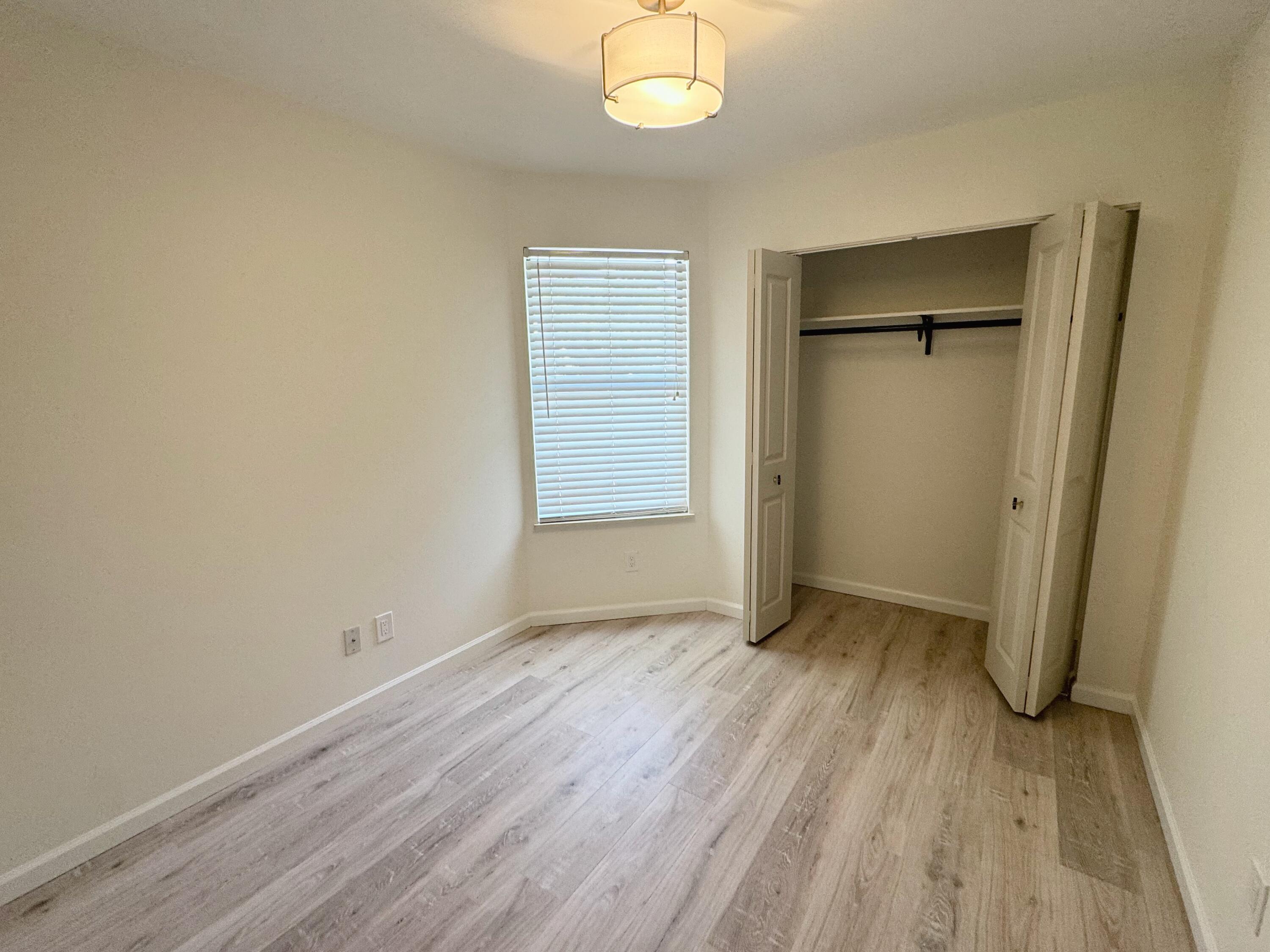 2010 Armory Drive Mount Pleasant, SC 29466 - Photo 15 of 24 IMG_2194