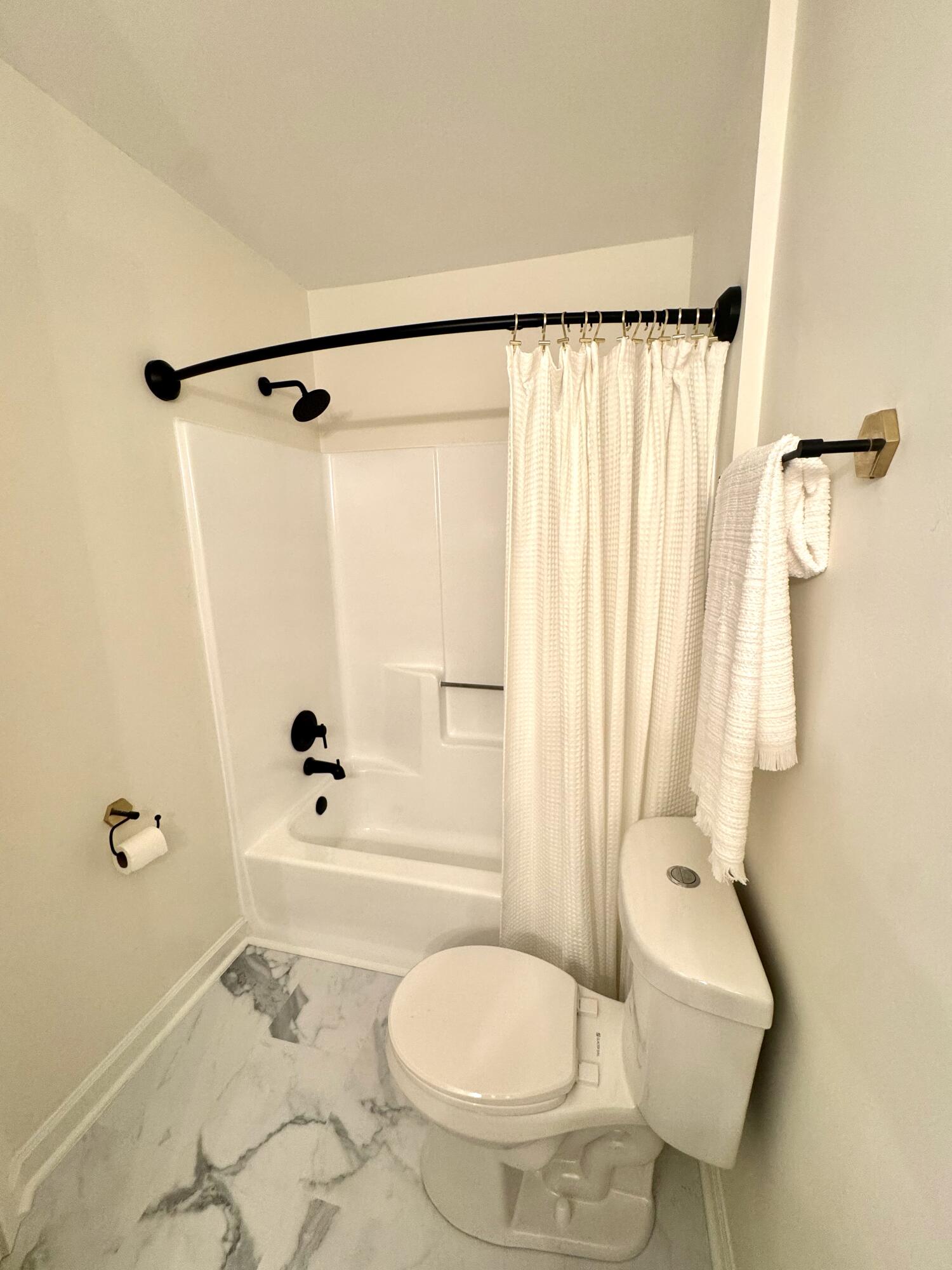 2010 Armory Drive Mount Pleasant, SC 29466 - Photo 19 of 24 IMG_2202