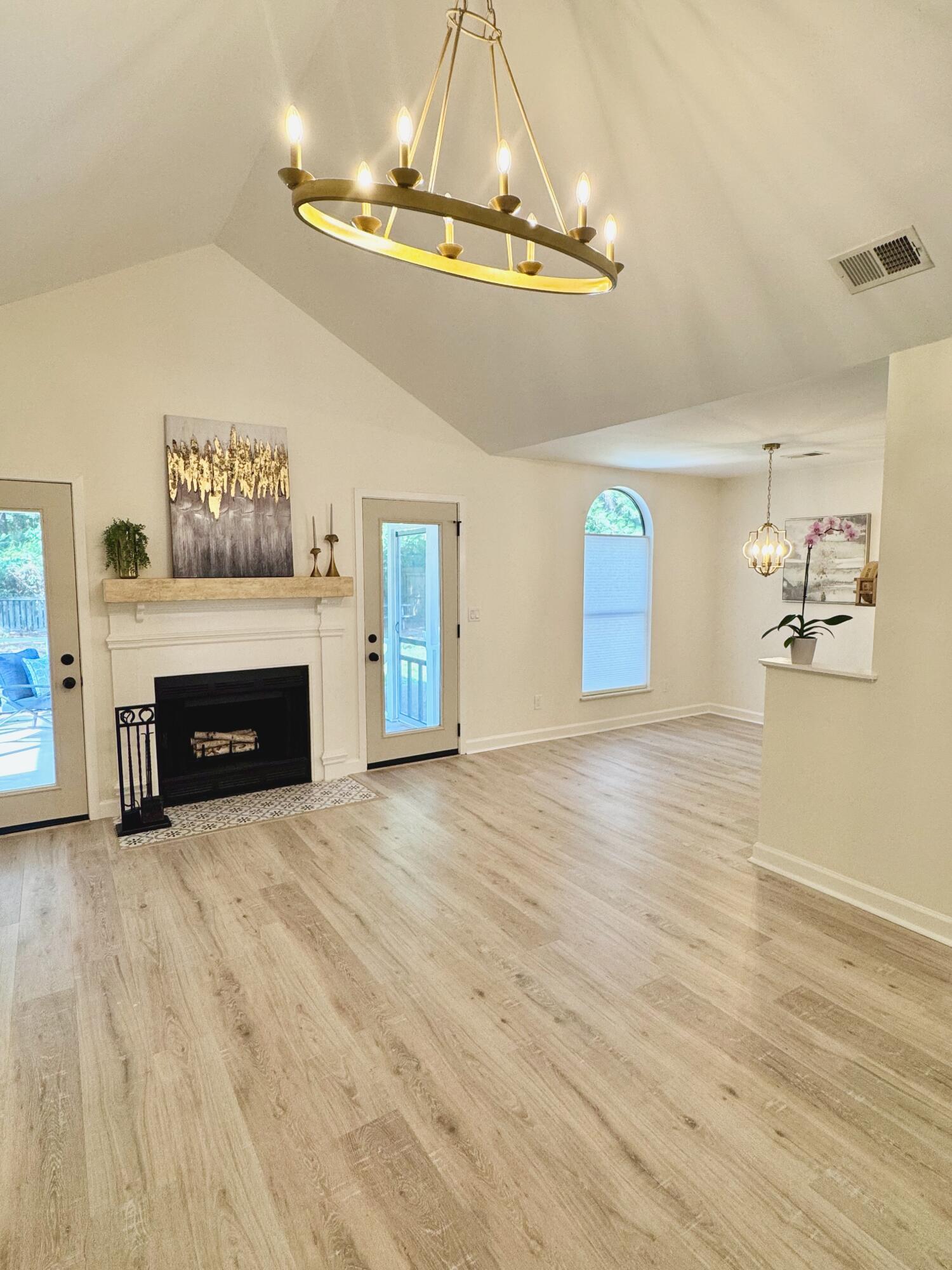 2010 Armory Drive Mount Pleasant, SC 29466 - Photo 2 of 24 IMG_2222