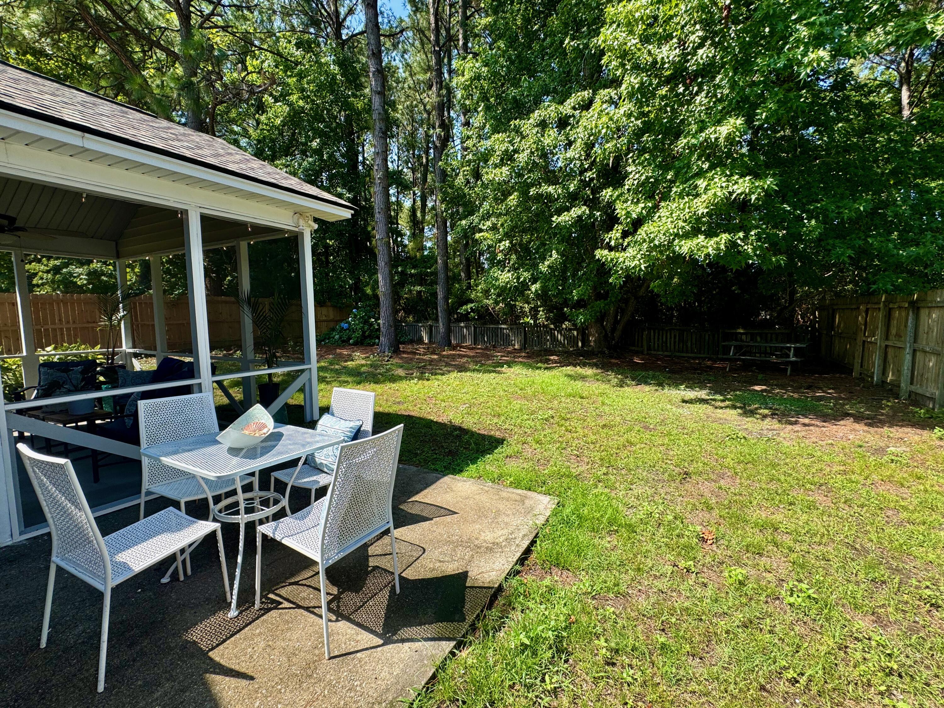 2010 Armory Drive Mount Pleasant, SC 29466 - Photo 22 of 24 IMG_2216
