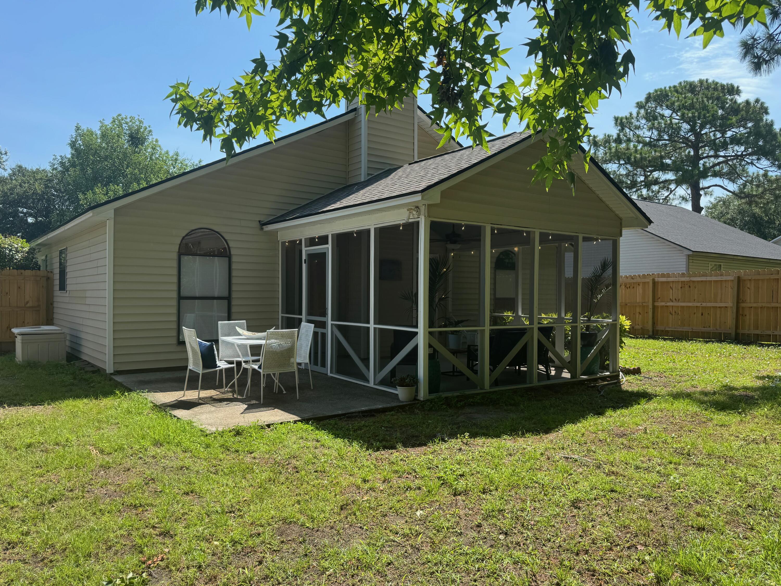 2010 Armory Drive Mount Pleasant, SC 29466 - Photo 23 of 24 IMG_2218