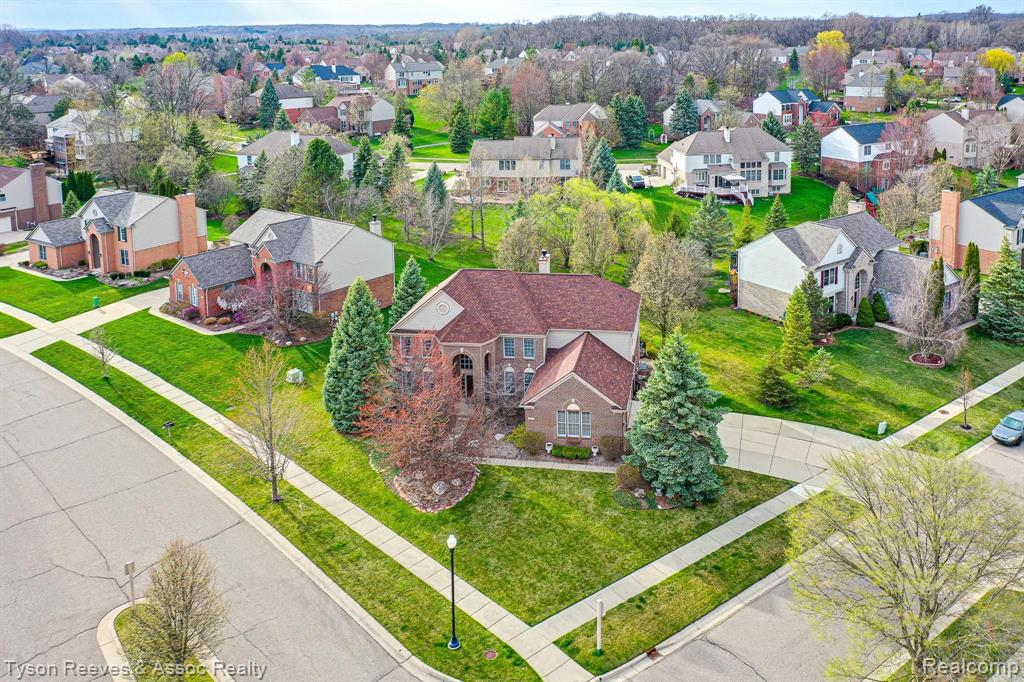 1957 Catlin Drive Rochester, MI 48306 - Photo 2 of 38