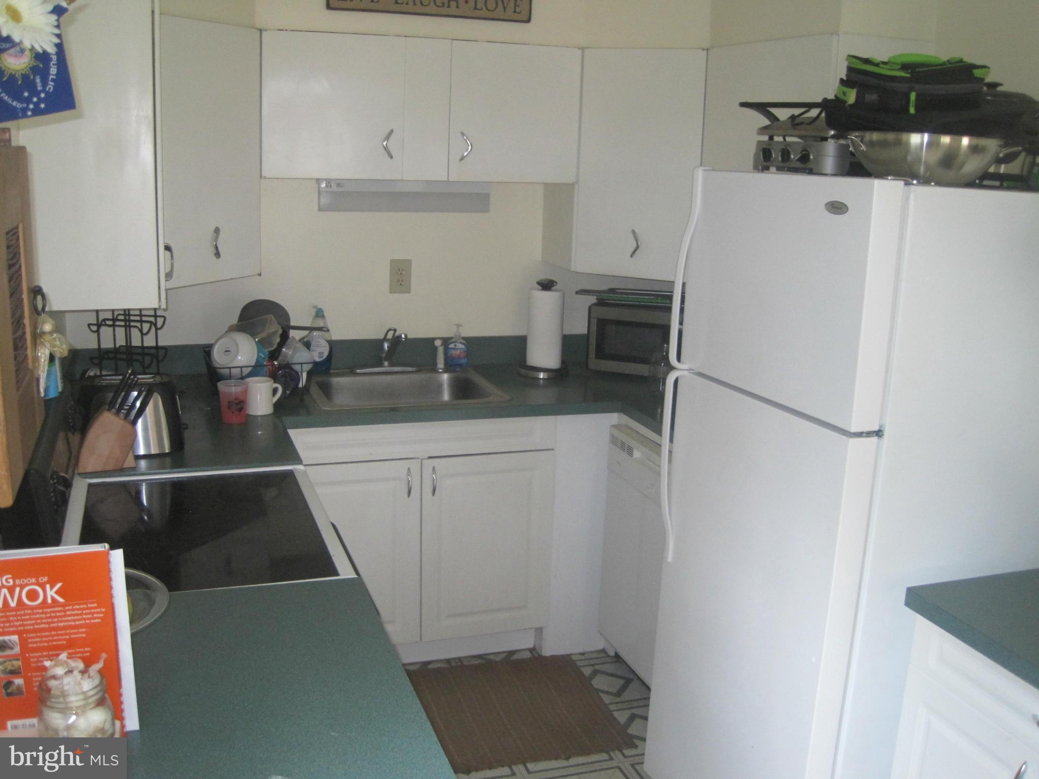 920 Seminole Road Frederick, MD 21701 - Photo 2 of 4 Kitchen