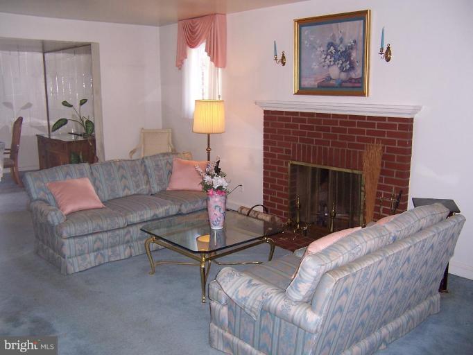 5808 Sargent Road Hyattsville, MD 20782 - Photo 12 of 14 Living Room #3