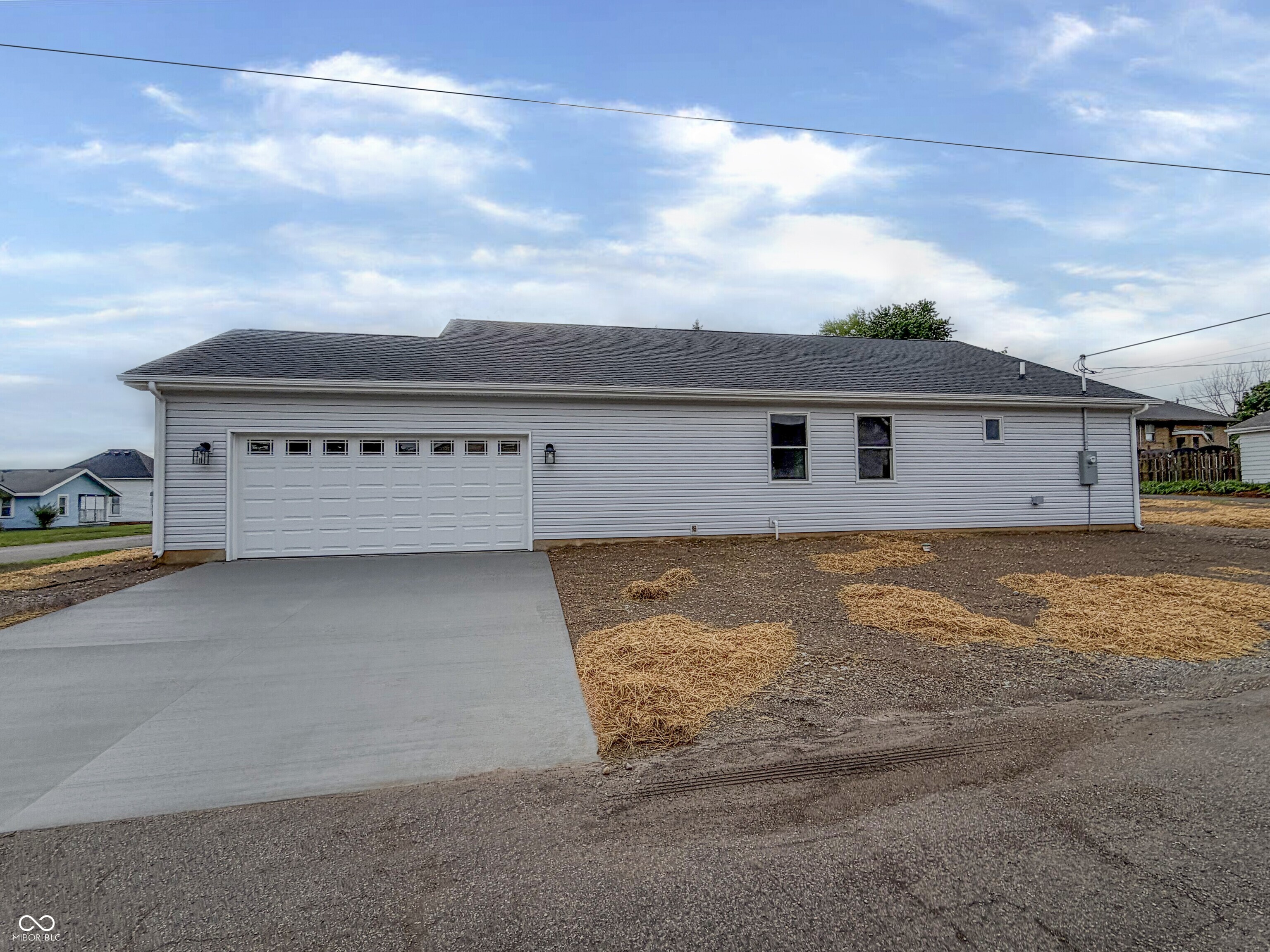 339 West 2nd Street Anderson, IN 46016 - Photo 2 of 24