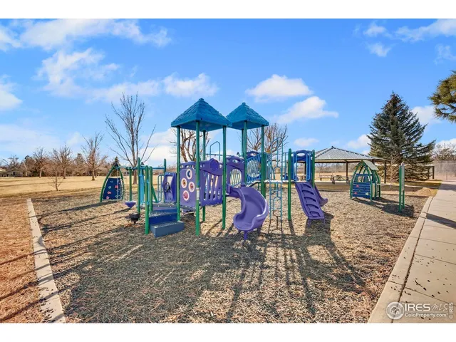 a view of outdoor space yard and an entryway