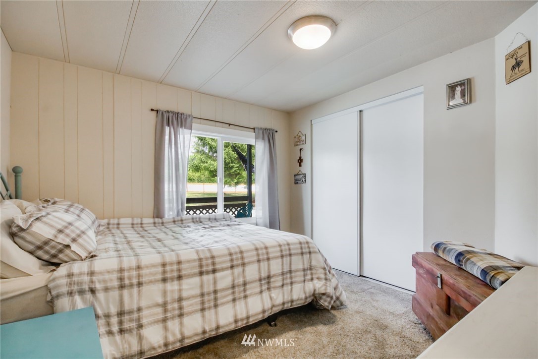 30524 Webster Road East Graham, WA 98338 - Photo 16 of 26