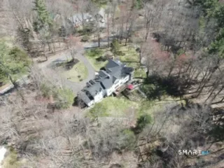 $995,000 | 82 Indian Hill Road, Canton, CT 06019