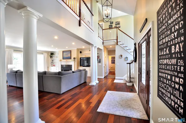 $995,000 | 82 Indian Hill Road, Canton, CT 06019