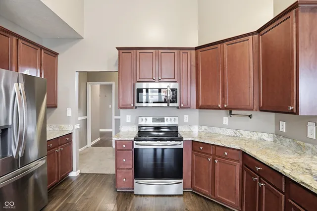 $419,500 | 834 Bristle Lake Drive, Brownsburg, IN 46112